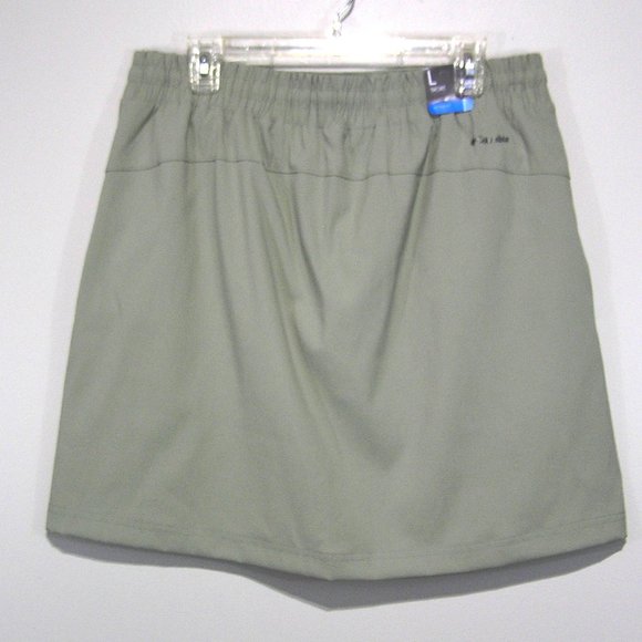 Columbia Women's Skort in Light Green/Grey - Picture 6 of 8
